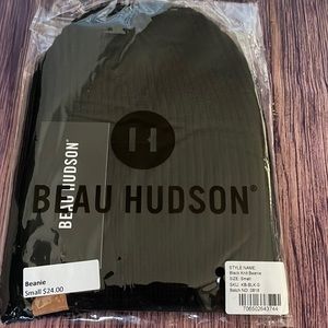 NWT: Beau Hudson Black Knit Beanie
